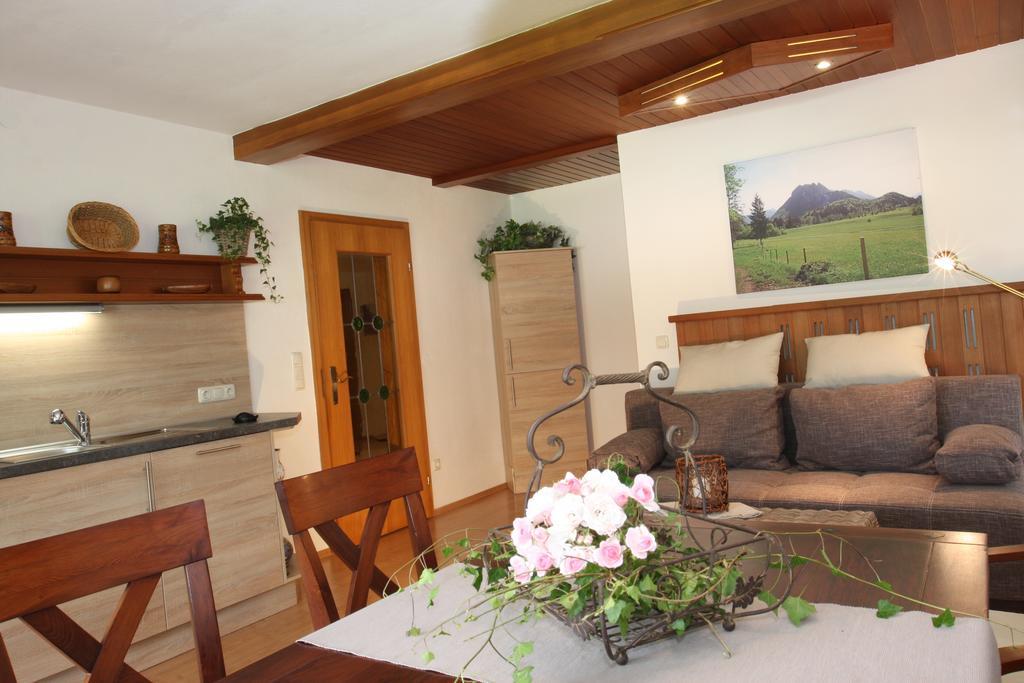 Ferienwohnung Am Roemerweg Wald Инцелль Экстерьер фото